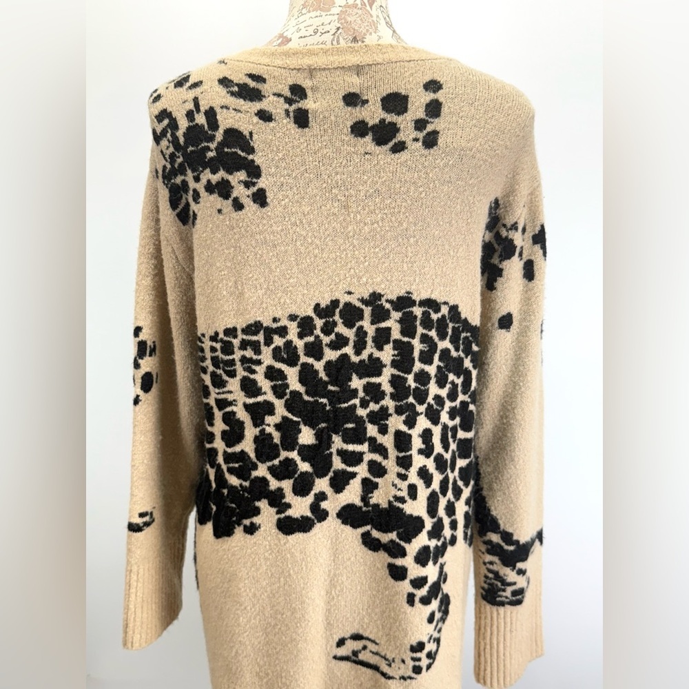 Twine & String Tan And Black Leopard Print Cardig… - image 4